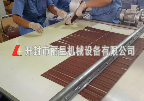 紫米粉條成套設(shè)備視頻生產(chǎn)工藝全程 紫米粉條成套設(shè)備視頻生產(chǎn)工藝全程
