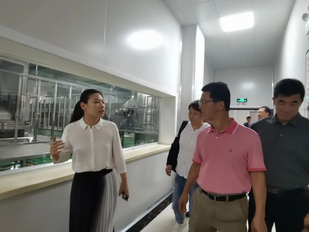 華南理工大學專家組到麗星公司考察交流 華南理工大學專家組到麗星公司考察交流
